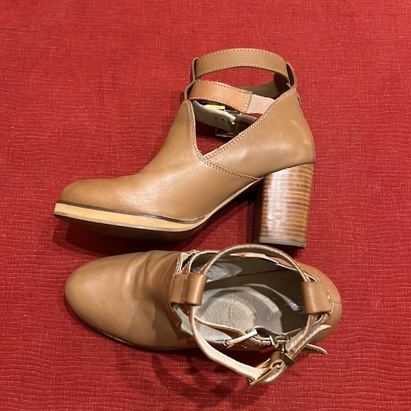 SEYCHELLES Double Ankle Strap High Heel Leather Booties 7.5 - Picture 7 of 7